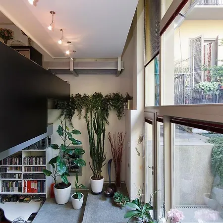 Urbana Apartment